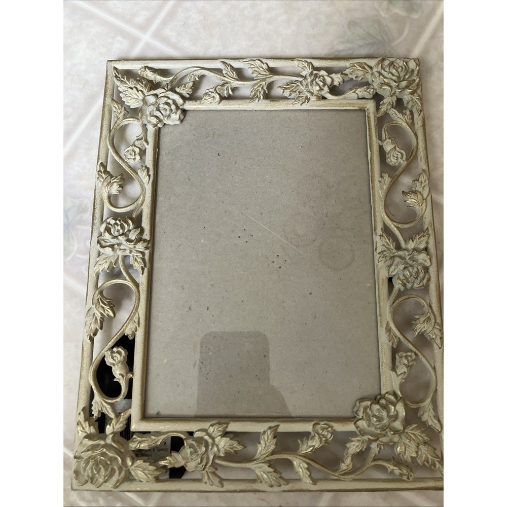 Vintage Cream & Gold Wrought Iron Rose Filigree Scrolls 5"x7 Metal Picture Frame